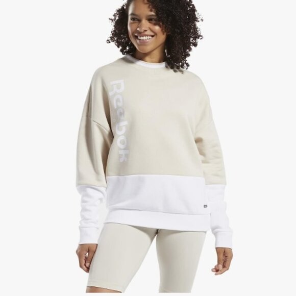 Core 10 by Reebok Women's Oversized Color Block Crewneck Sweatshirt, Medium - Picture 1 of 9